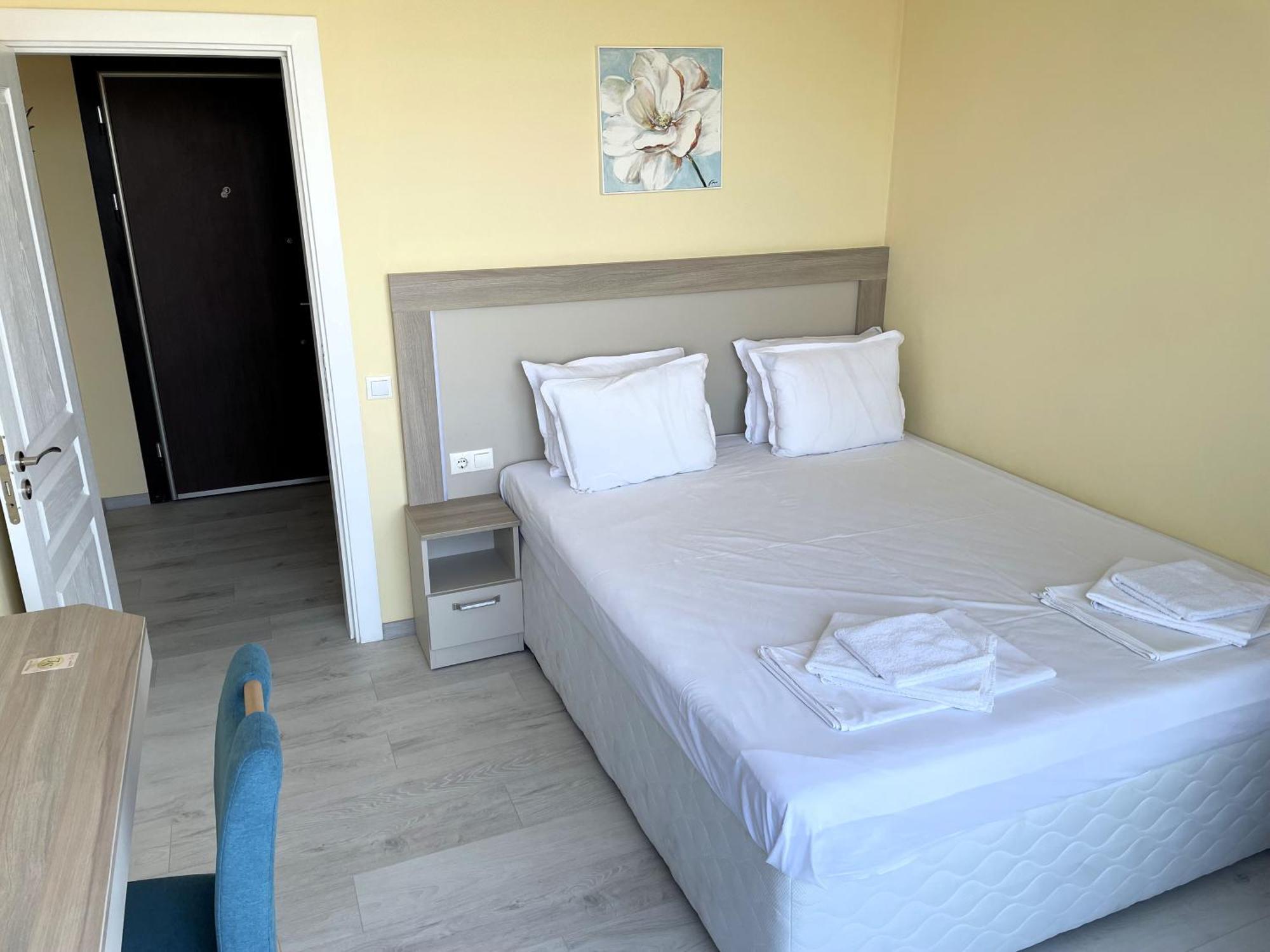 Apart-Hotel Panorama Sea Lux Primorsko Esterno foto