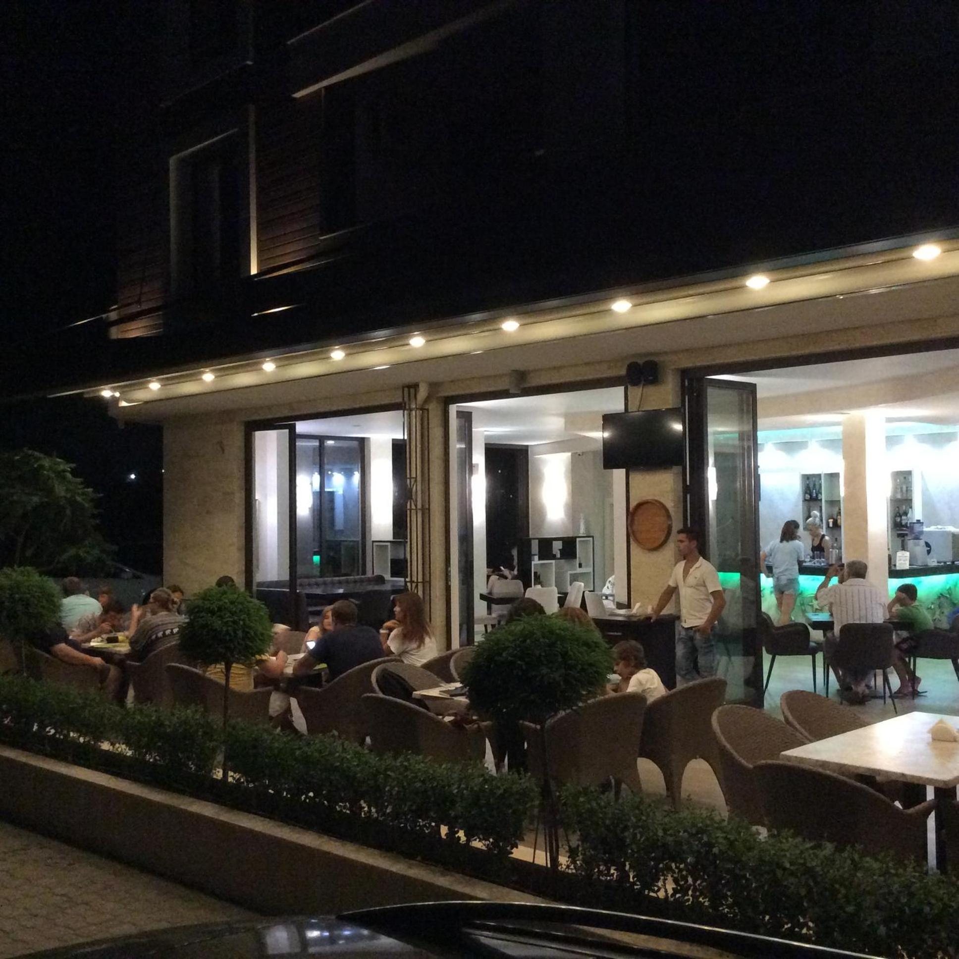 Apart-Hotel Panorama Sea Lux Primorsko Esterno foto